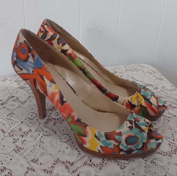 Nine West Peep Toe Pumps - Picture 4 of 11